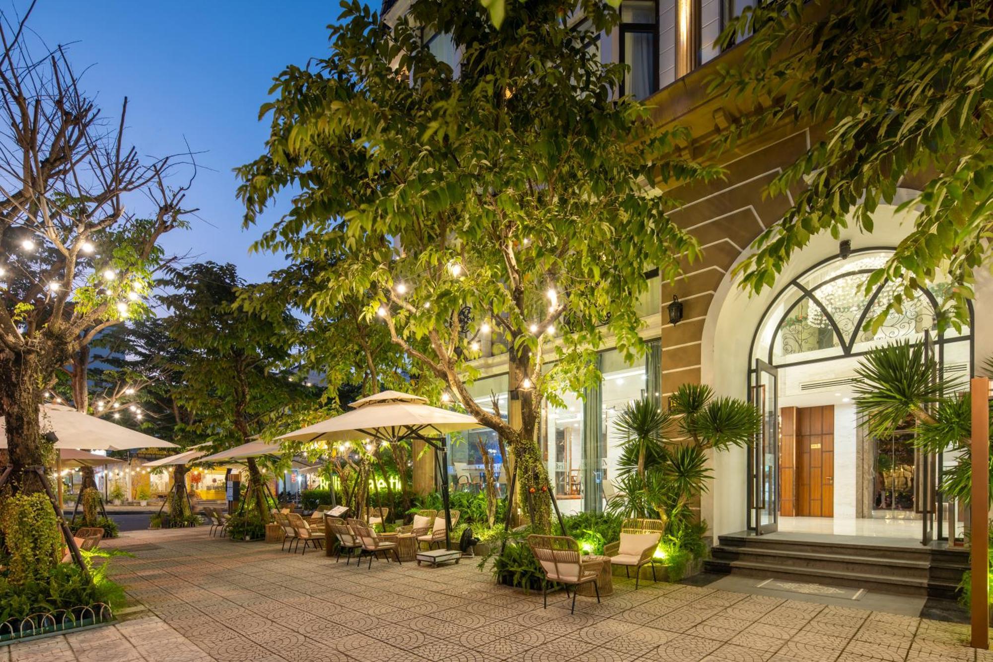 Brilliant Majestic Hotel Da Nang Exteriör bild